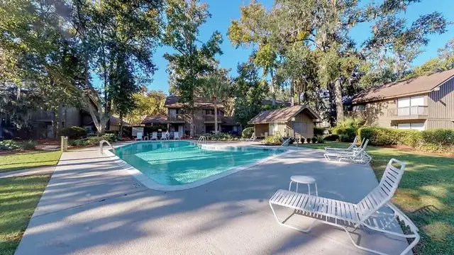 Water Oak's shared pool
